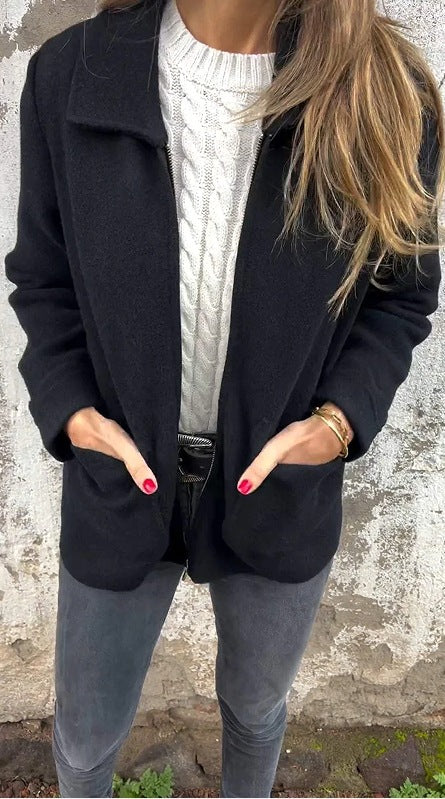 JANA | Chaqueta informal con solapa y cremallera